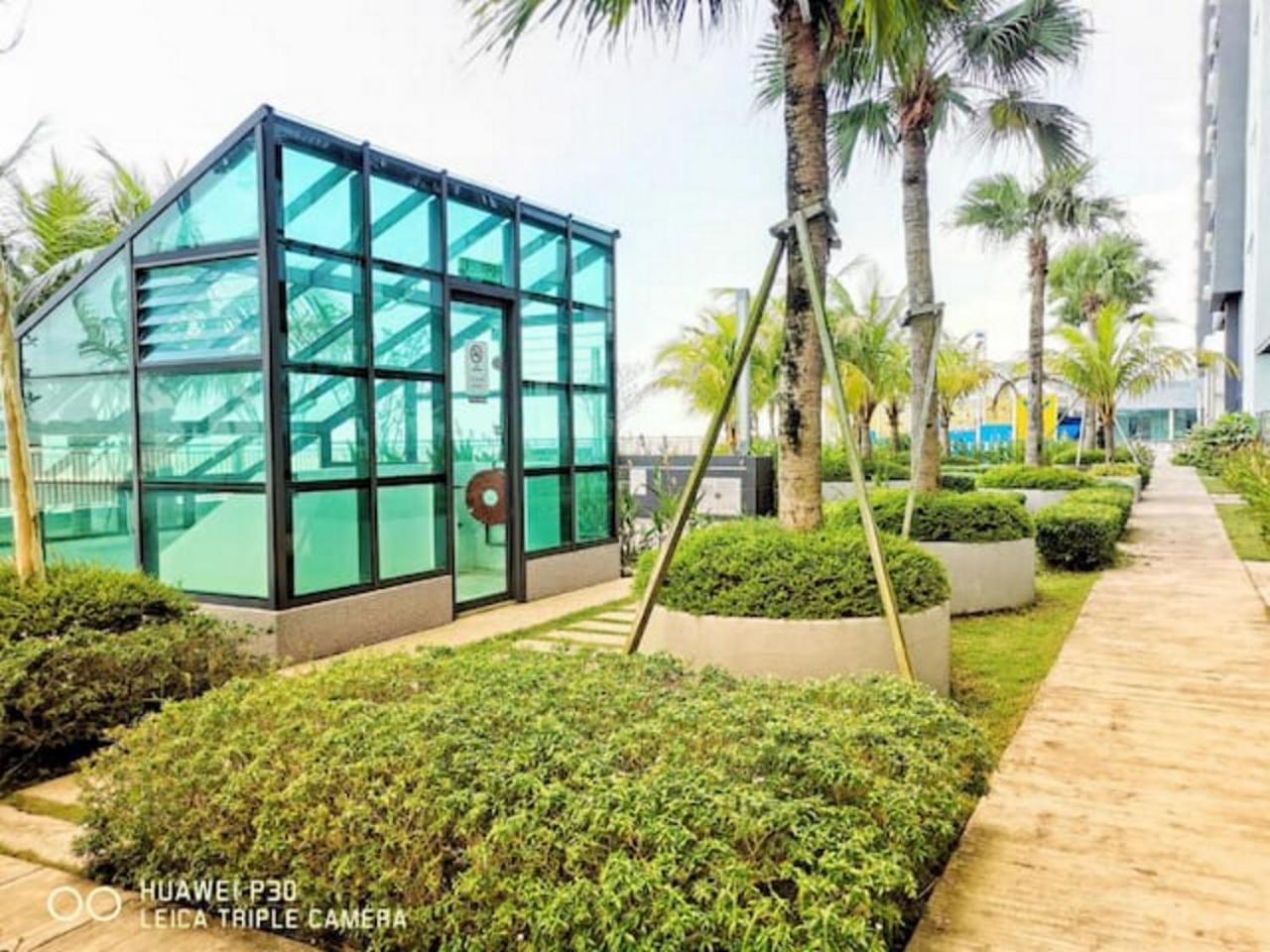 Leisure2 Imperium Residence Kuantan Seaview Studio Luaran gambar